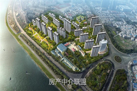 翡翠园四楼2室2厅1卫54万90m2精装修带车位储藏室出售